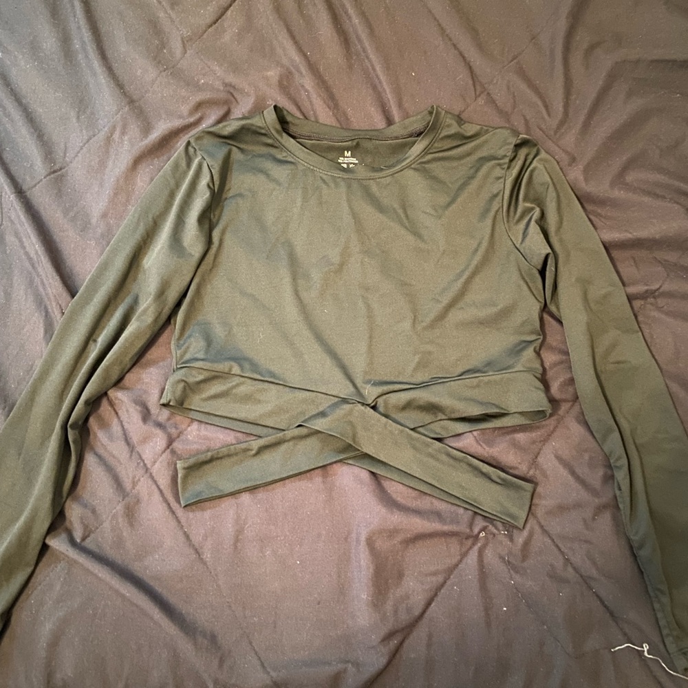 nvgtn work out long sleeve
